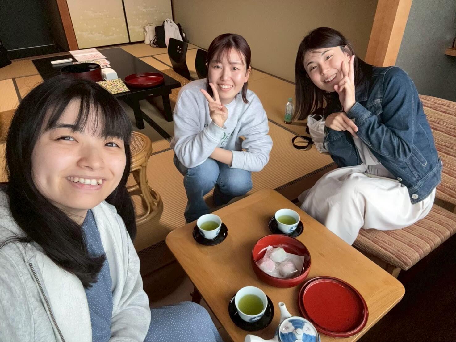 LINE_ALBUM_20250428〜29飯間さん新入社員懇親会旅行_250830_4.jpg